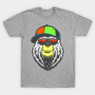 Cute Bear Freak for all people, who enjoy Creativity and are on the way to change their life. Are you Confident for Change? T-Shirt